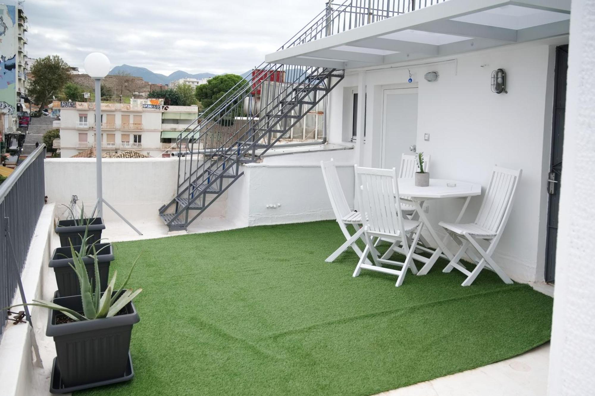 Central Aesthetic Studio With Panoramic Views พาทรา ภายนอก รูปภาพ